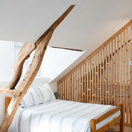 Вилла Les Frangines - Maison De Avec Jardin